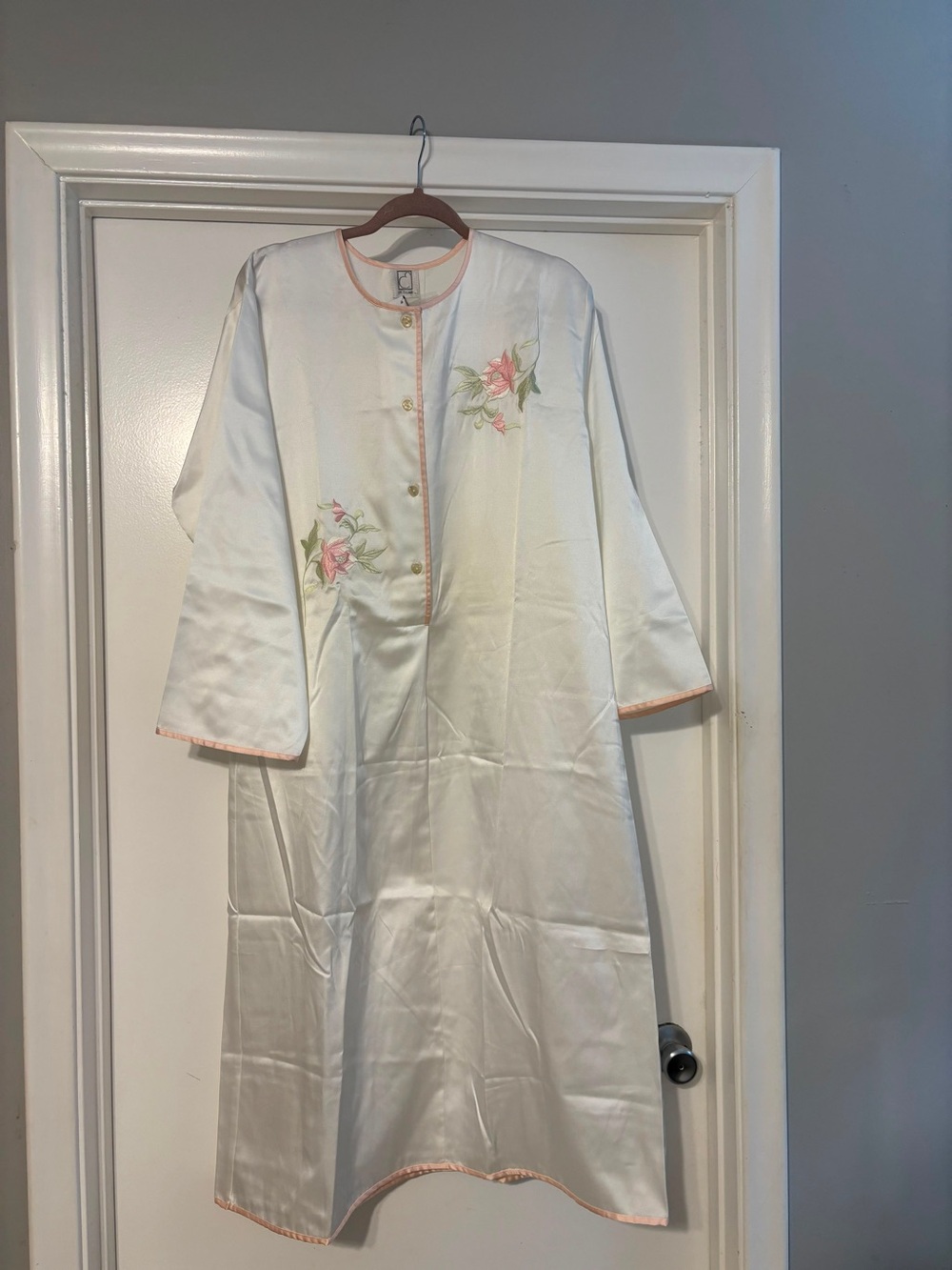 Eve Stillman Vintage Satin Nightgown Floral Embroidery Pink Trim Small
